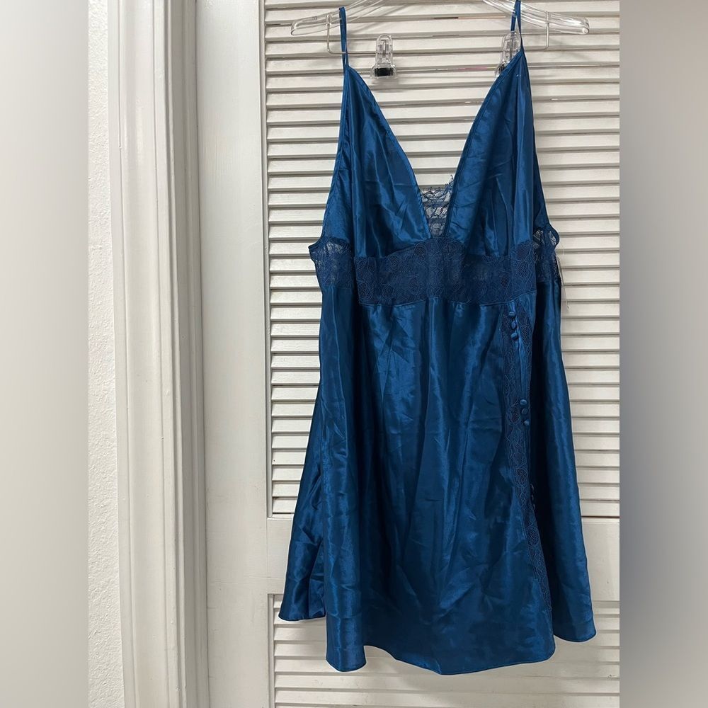FREDERICKS OF HOLLYWOOD ✨Delphine ✨1X Elegant Blue Lace Trim Chemise